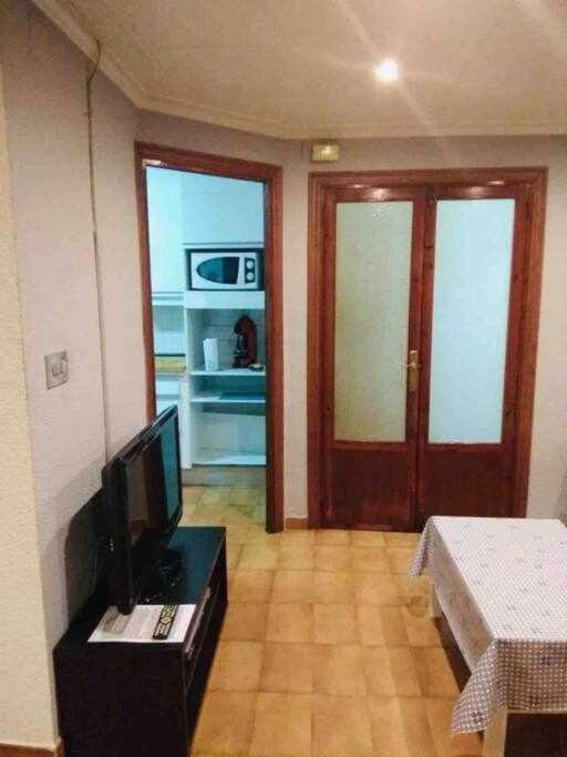 Apartamentos Centro Ciudad 2 Habitaciones Эльда Экстерьер фото